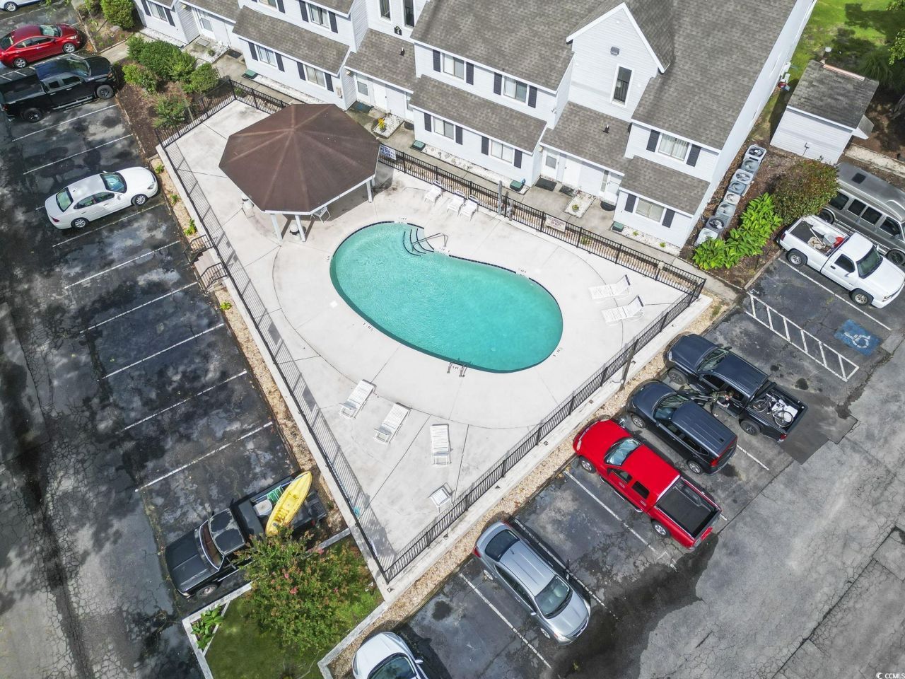 500 Fairway Village Dr. Photo 36