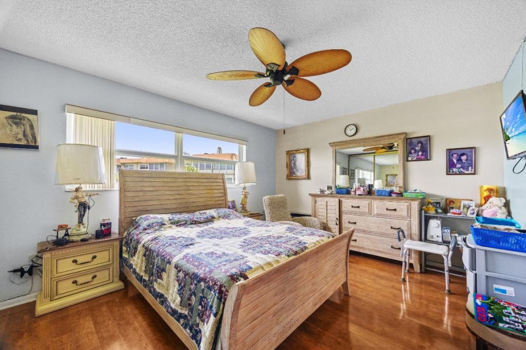 3405 NW 48 Avenue, Unit J514, Lauderdale Lakes, FL 33319 Photo