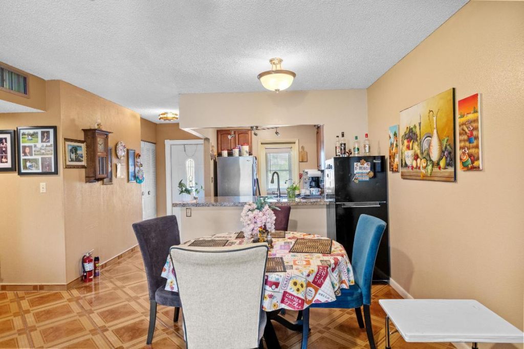 3405 NW 48 Avenue, Unit J514, Lauderdale Lakes, FL 33319 Photo