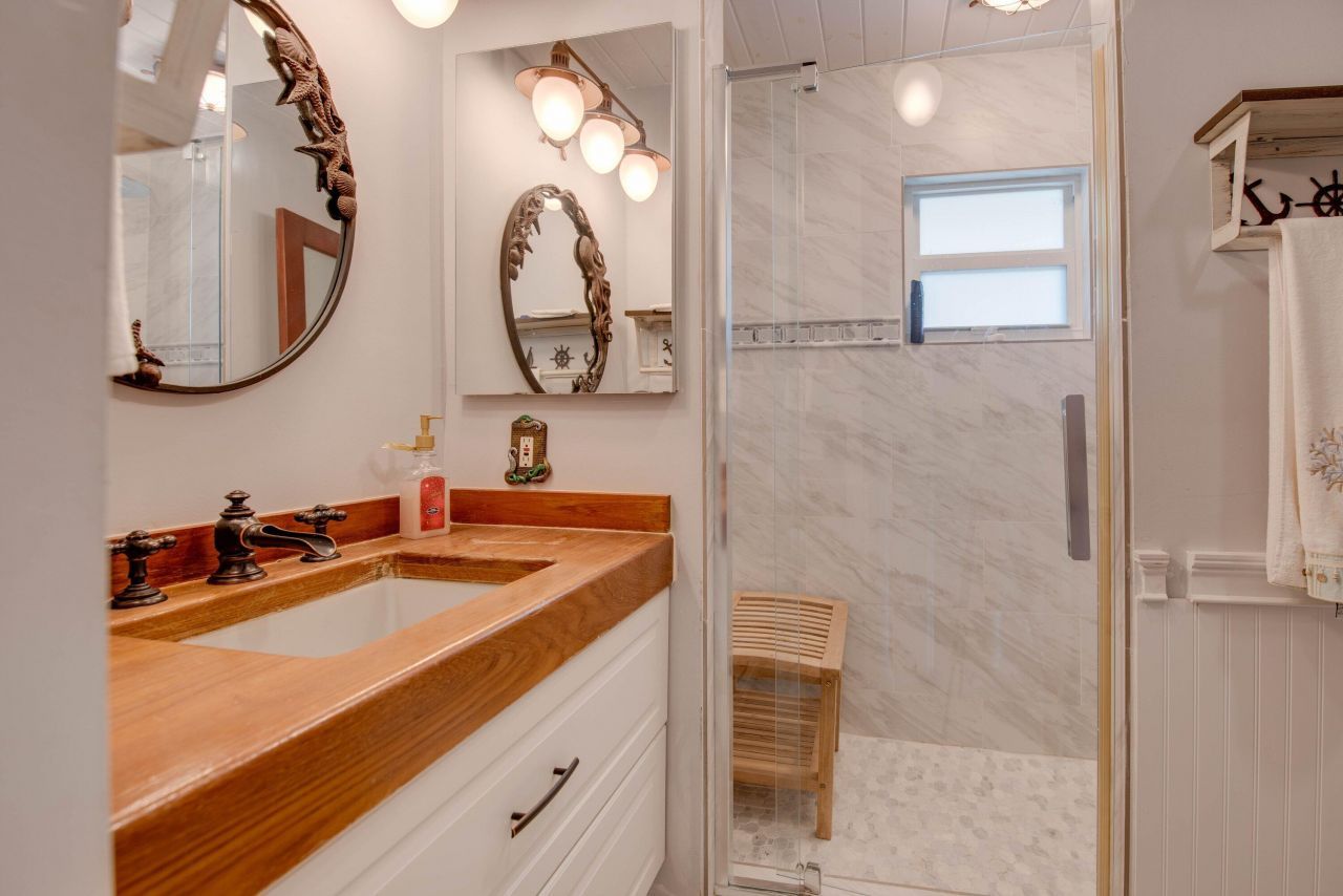 27426 S Martinique Lane, Ramrod, FL 33042 Photo