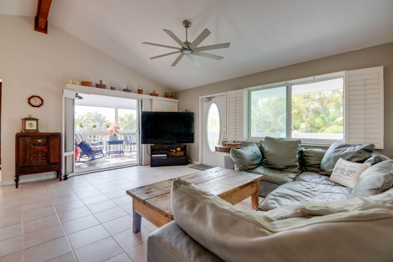 27426 S Martinique Lane, Ramrod, FL 33042 Photo