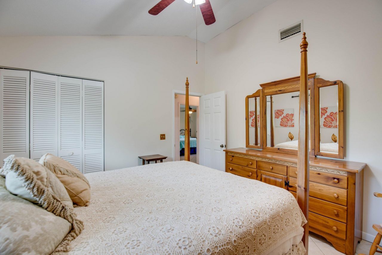 27426 S Martinique Lane, Ramrod, FL 33042 Photo