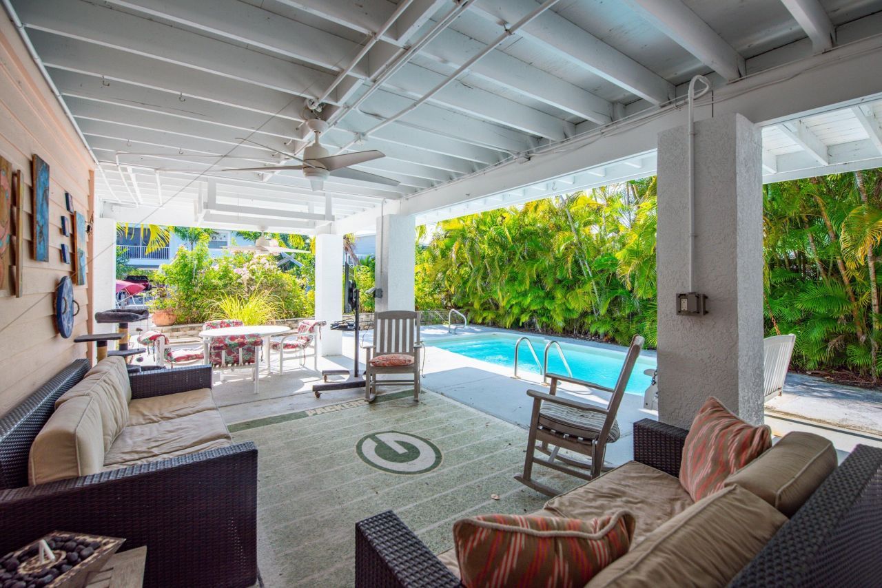 27426 S Martinique Lane, Ramrod, FL 33042 Photo