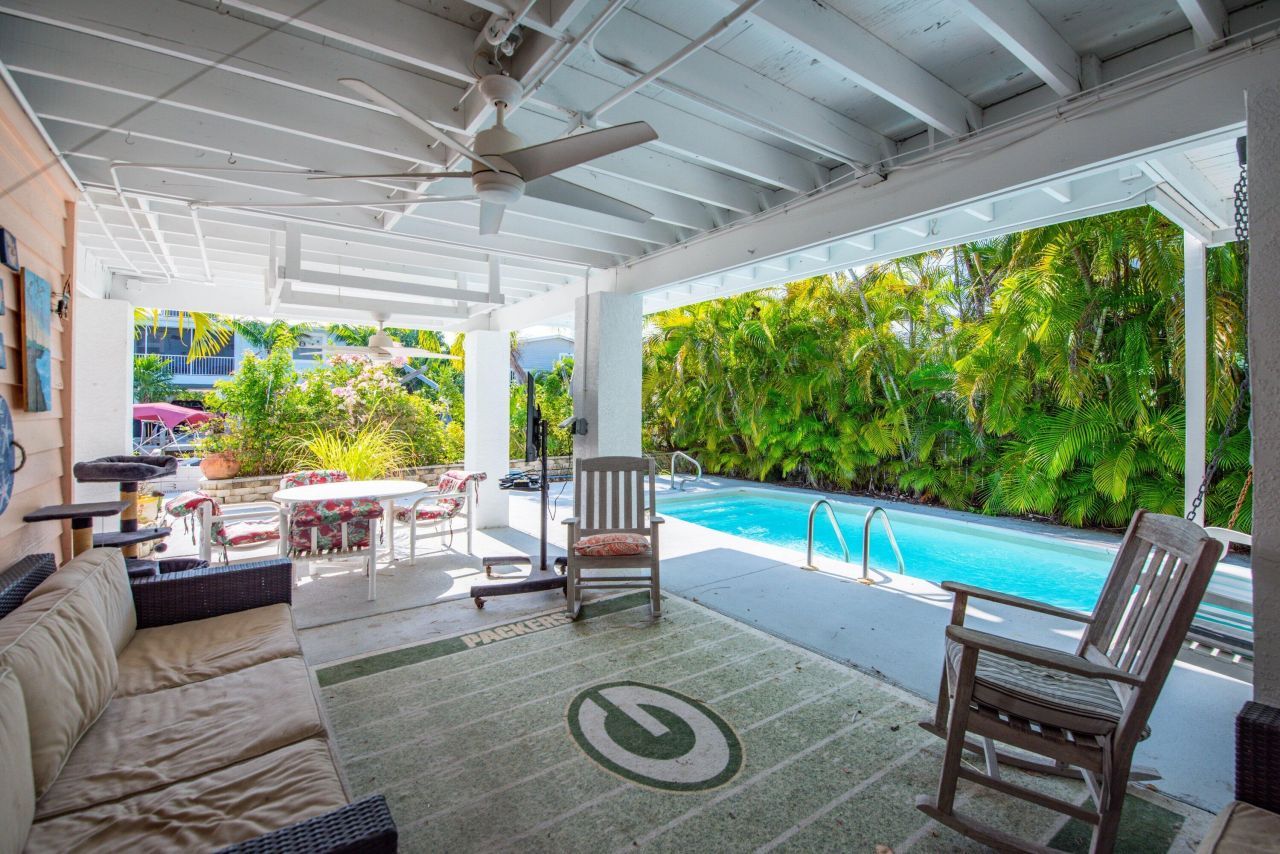 27426 S Martinique Lane, Ramrod, FL 33042 Photo