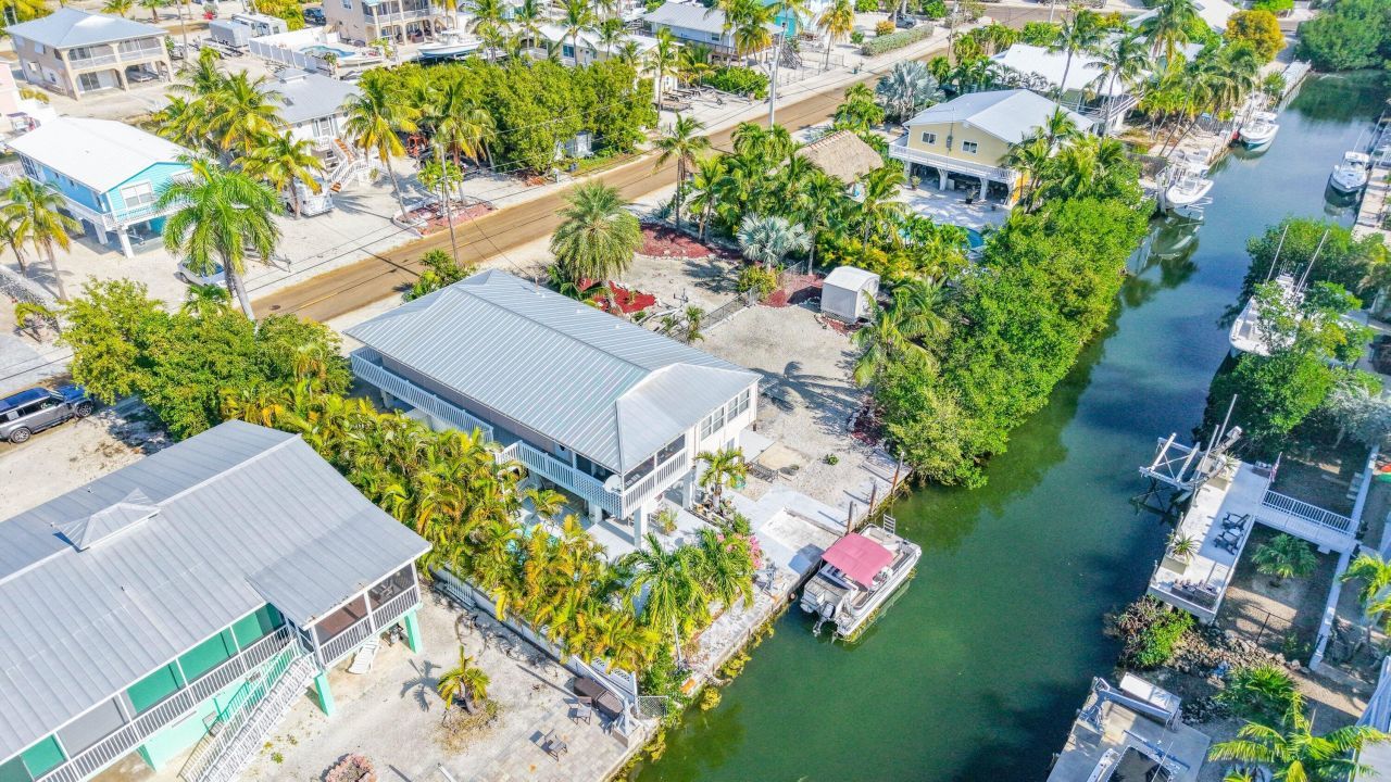 27426 S Martinique Lane, Ramrod, FL 33042 Photo