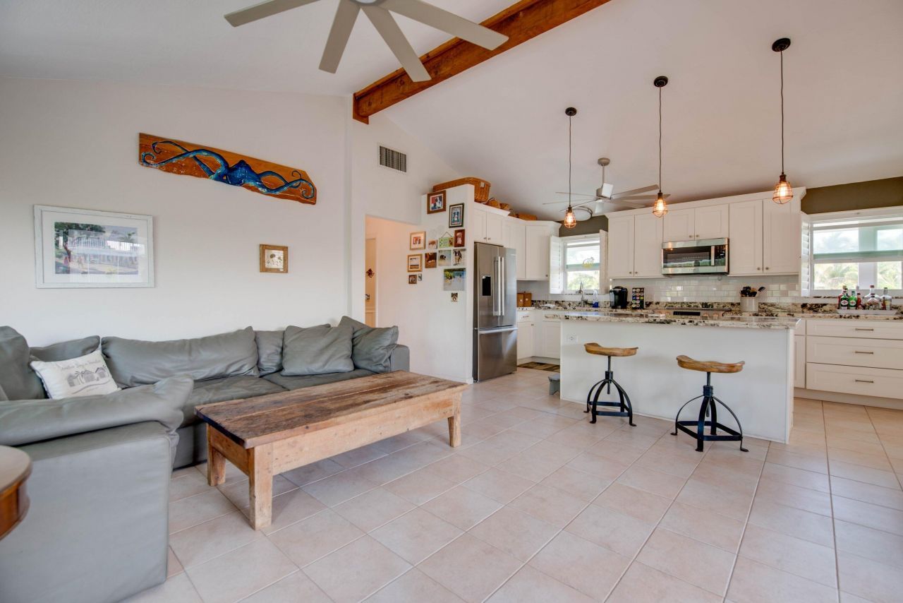 27426 S Martinique Lane, Ramrod, FL 33042 Photo