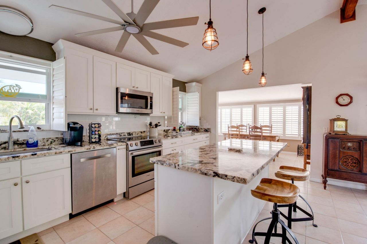 27426 S Martinique Lane, Ramrod, FL 33042 Photo