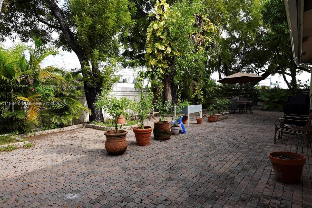 5763 NW 97th Ct, Doral, FL 33178 Photo