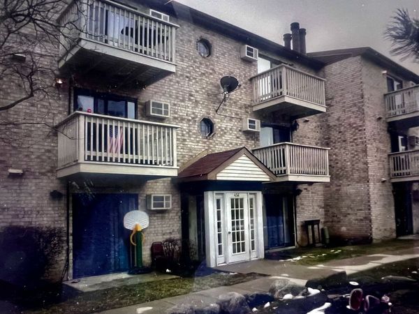 456 E SPRUCE Drive, Unit 2B, Palatine, IL 60067