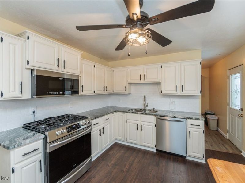 340 Boston Avenue, Elyria, OH 44035 Photo 10