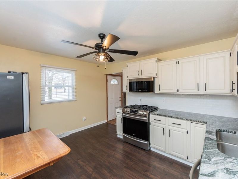 340 Boston Avenue, Elyria, OH 44035 Photo 13