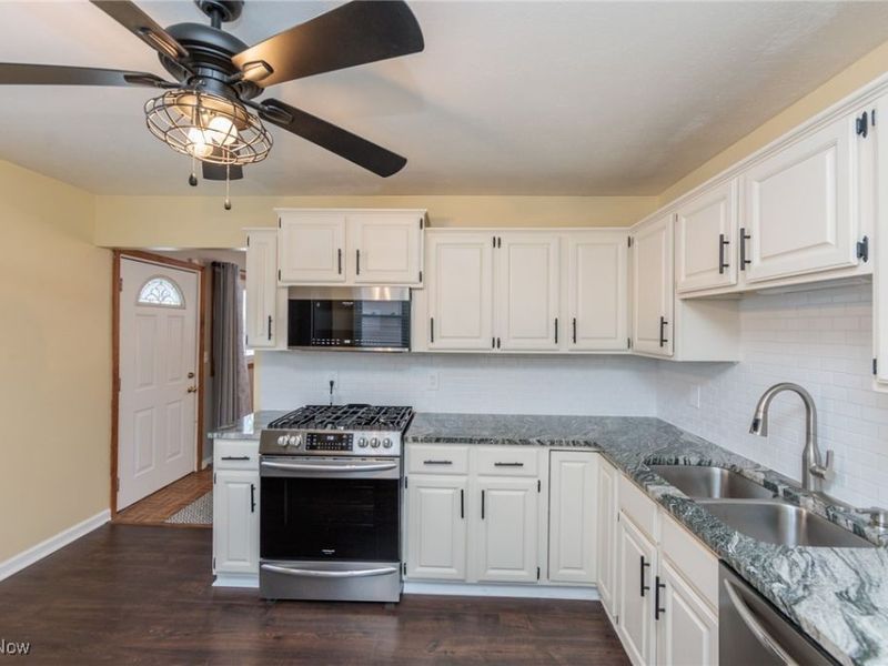 340 Boston Avenue, Elyria, OH 44035 Photo 14