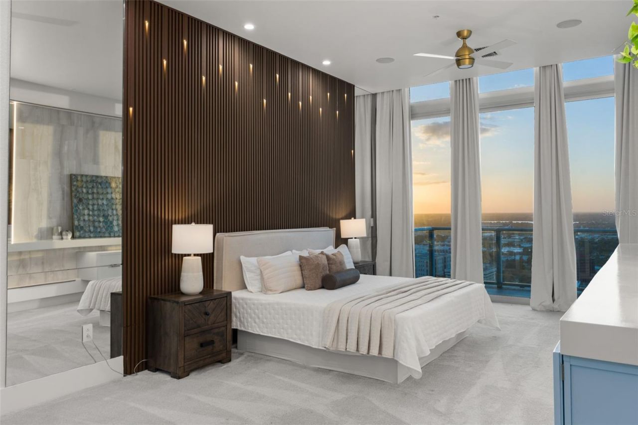 150 E Robinson Street, Unit PH3506, Orlando, FL 32801 Photo