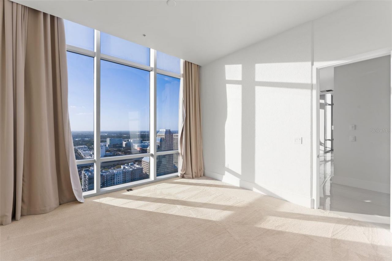 150 E Robinson Street, Unit PH3506, Orlando, FL 32801 Photo