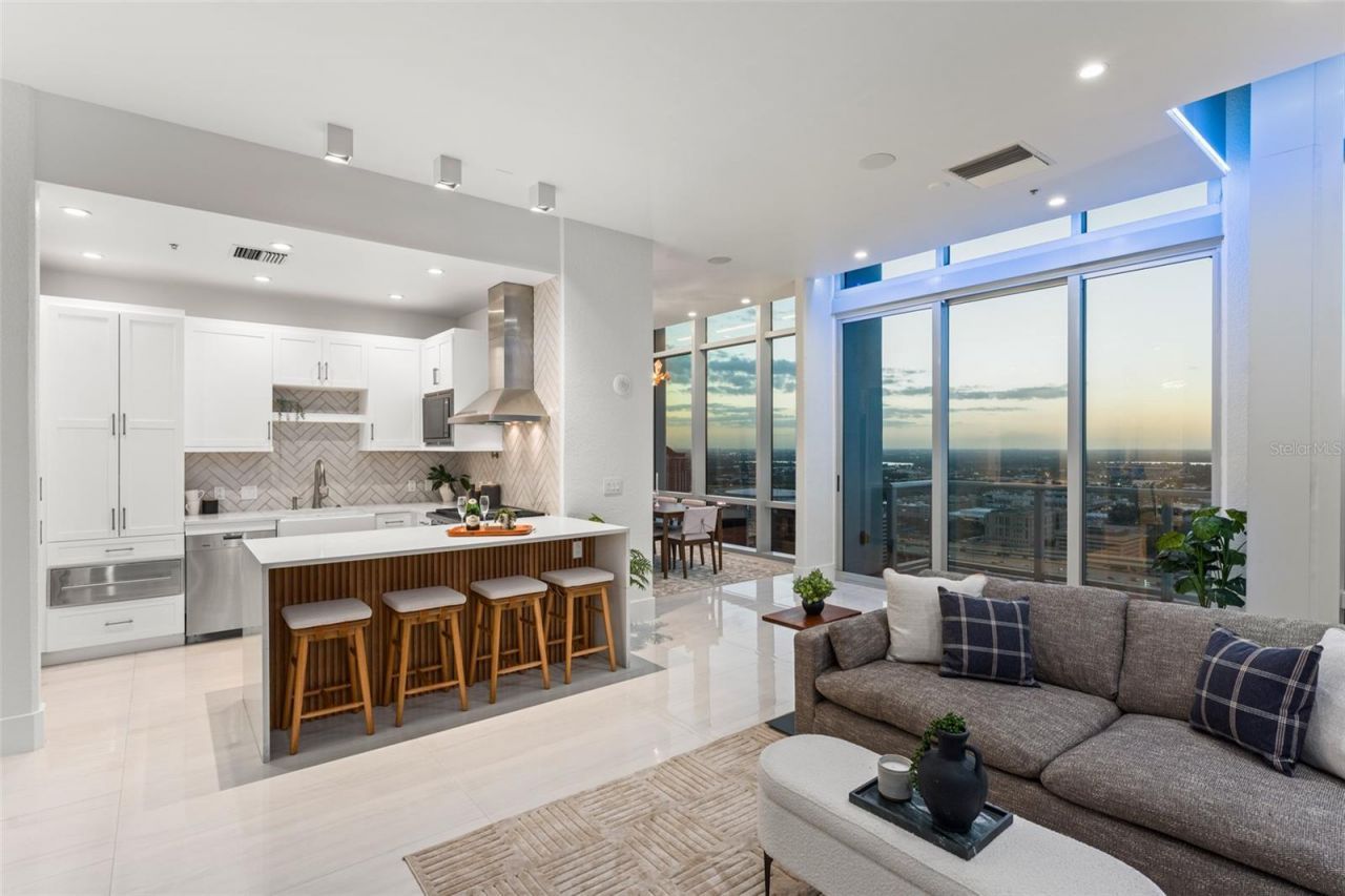 150 E Robinson Street, Unit PH3506, Orlando, FL 32801 Photo