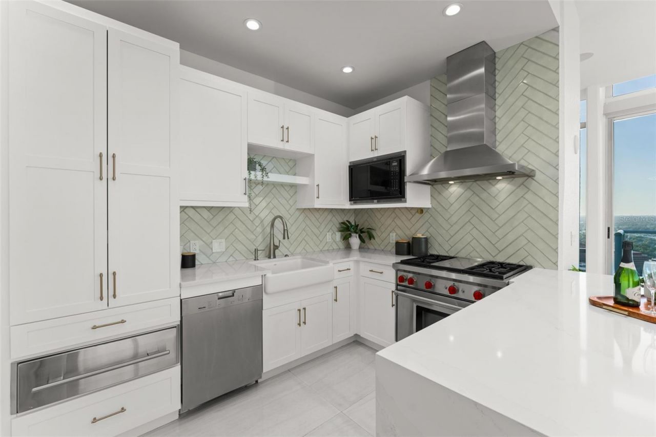 150 E Robinson Street, Unit PH3506, Orlando, FL 32801 Photo