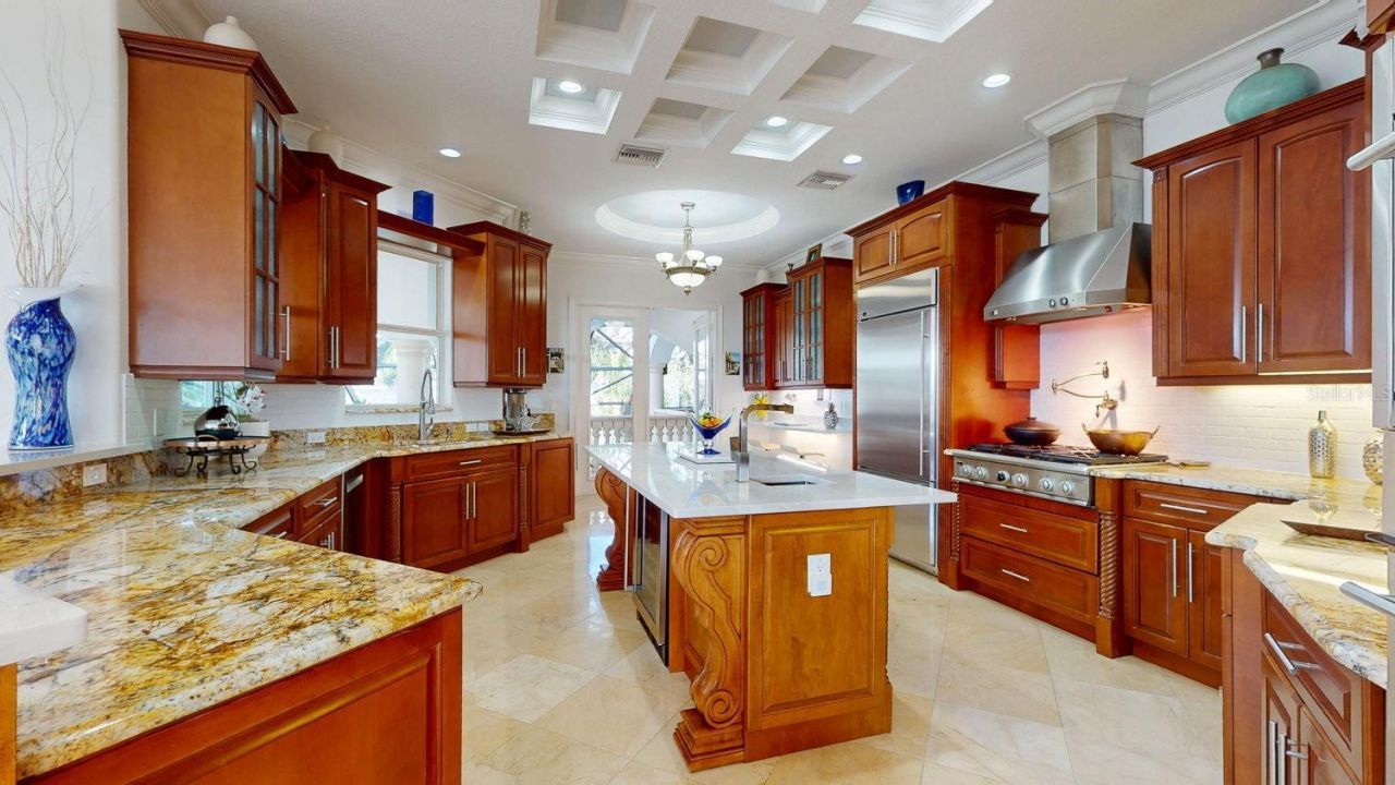 6233 Bayshore Boulevard, Tampa, FL 33611 Photo