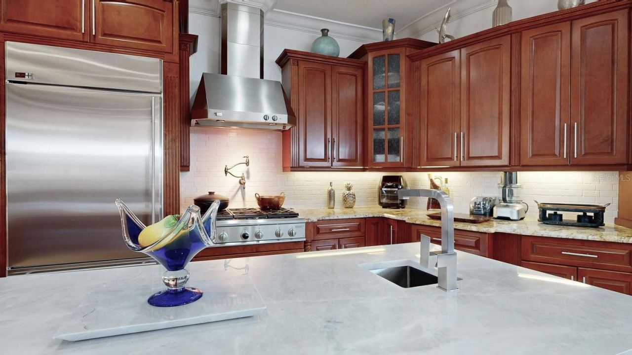 6233 Bayshore Boulevard, Tampa, FL 33611 Photo