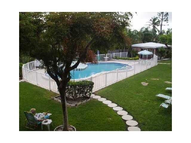 224 Hibiscus Avenue, Unit 151, Lauderdale by the Sea, FL 33308 Photo