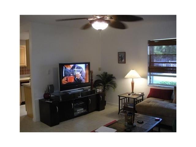 224 Hibiscus Avenue, Unit 151, Lauderdale by the Sea, FL 33308 Photo