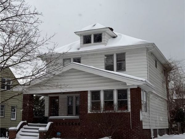 15313 Lake Shore Boulevard, Cleveland, OH 44110