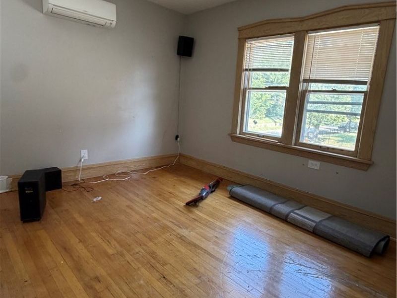 15313 Lake Shore Boulevard, Cleveland, OH 44110 Photo 13