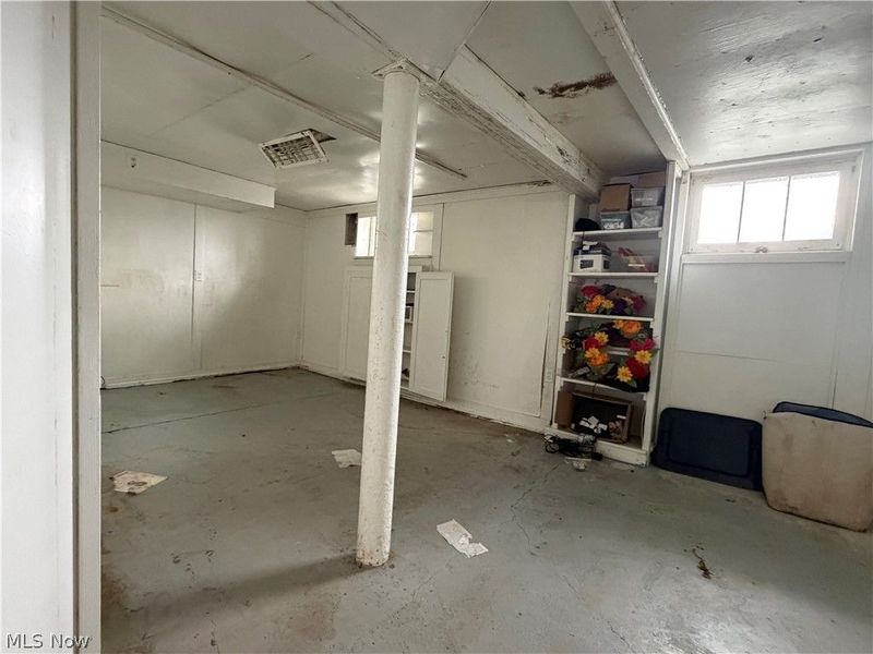 15313 Lake Shore Boulevard, Cleveland, OH 44110 Photo 15