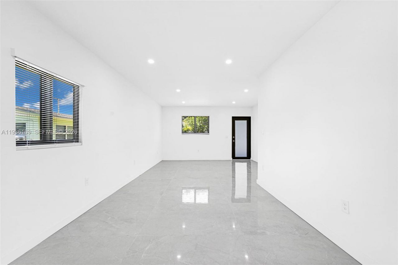 8280 NW 5th Ave , Miami, FL 33150 Photo