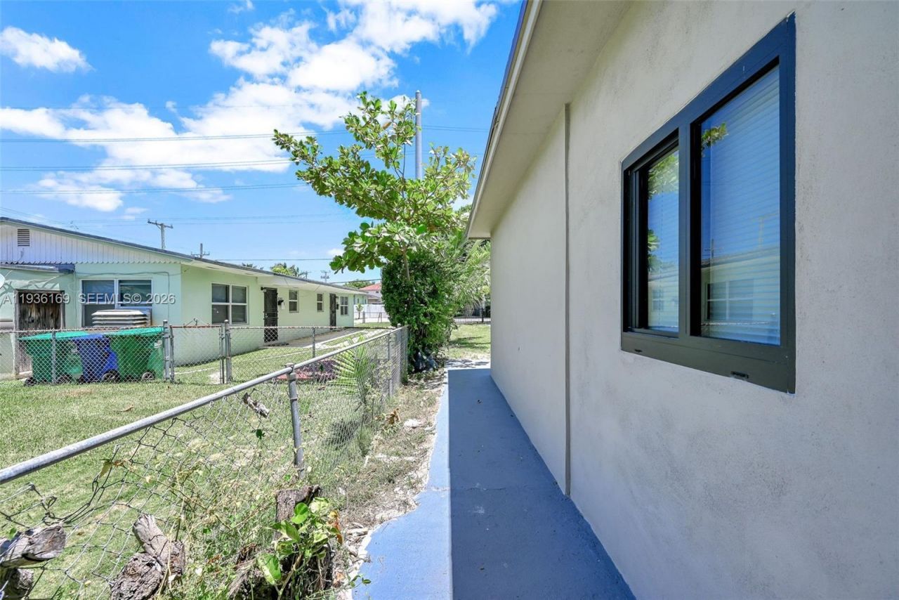 8280 NW 5th Ave , Miami, FL 33150 Photo