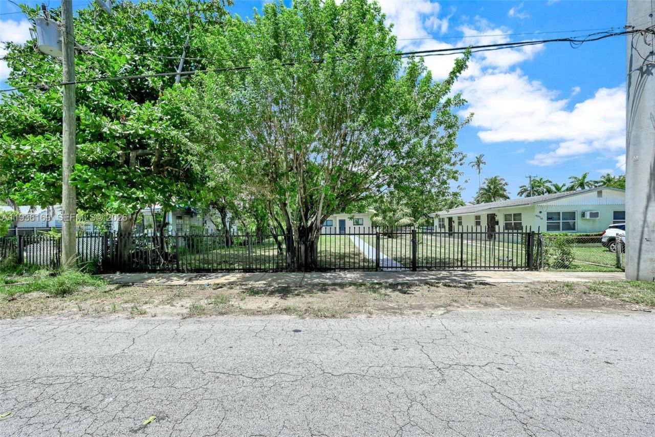8280 NW 5th Ave , Miami, FL 33150 Photo