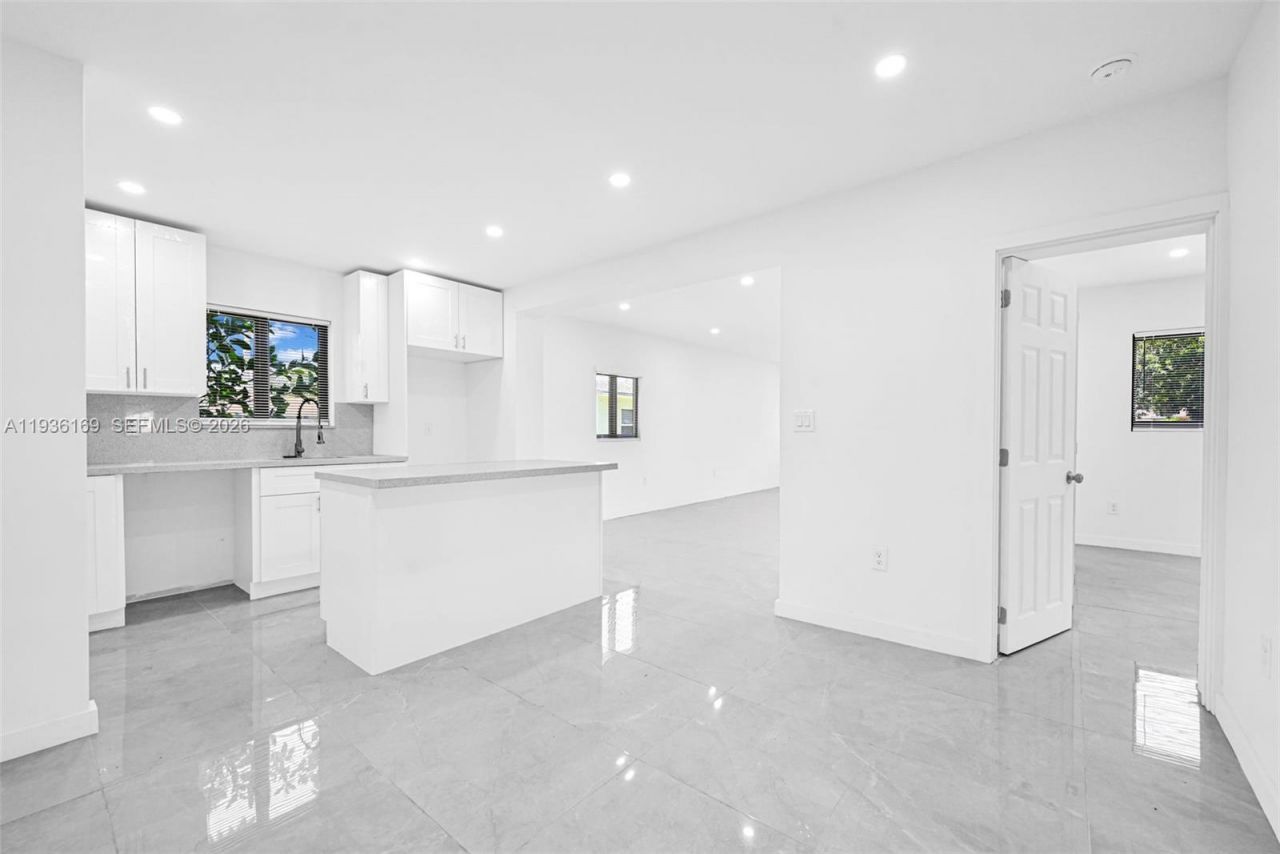 8280 NW 5th Ave , Miami, FL 33150 Photo