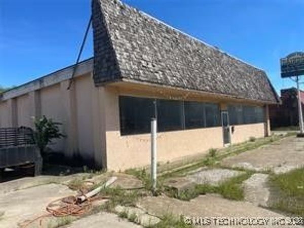 620 N 1st Avenue, Durant, OK 74701