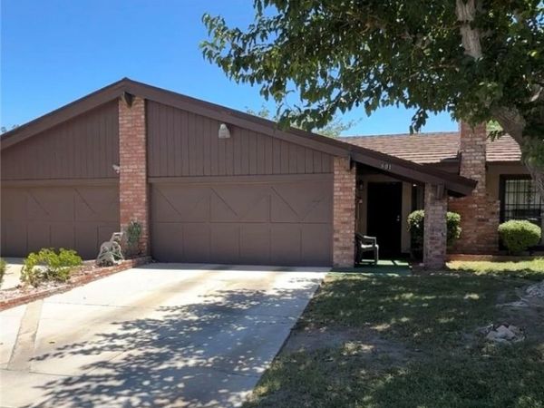 601 Raintree Lane, Las Vegas, NV 89107