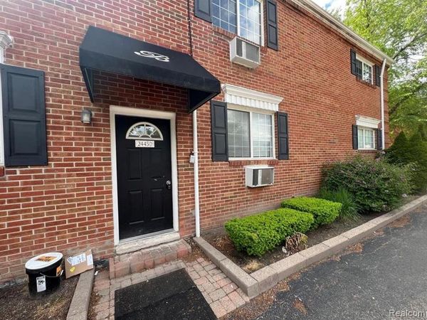 2445 TORQUAY Avenue, Royal Oak, MI 48073