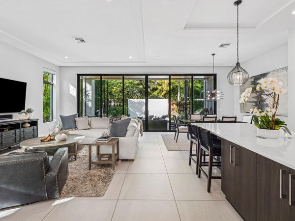 820 NE 7th Avenue, Delray Beach, FL 33483