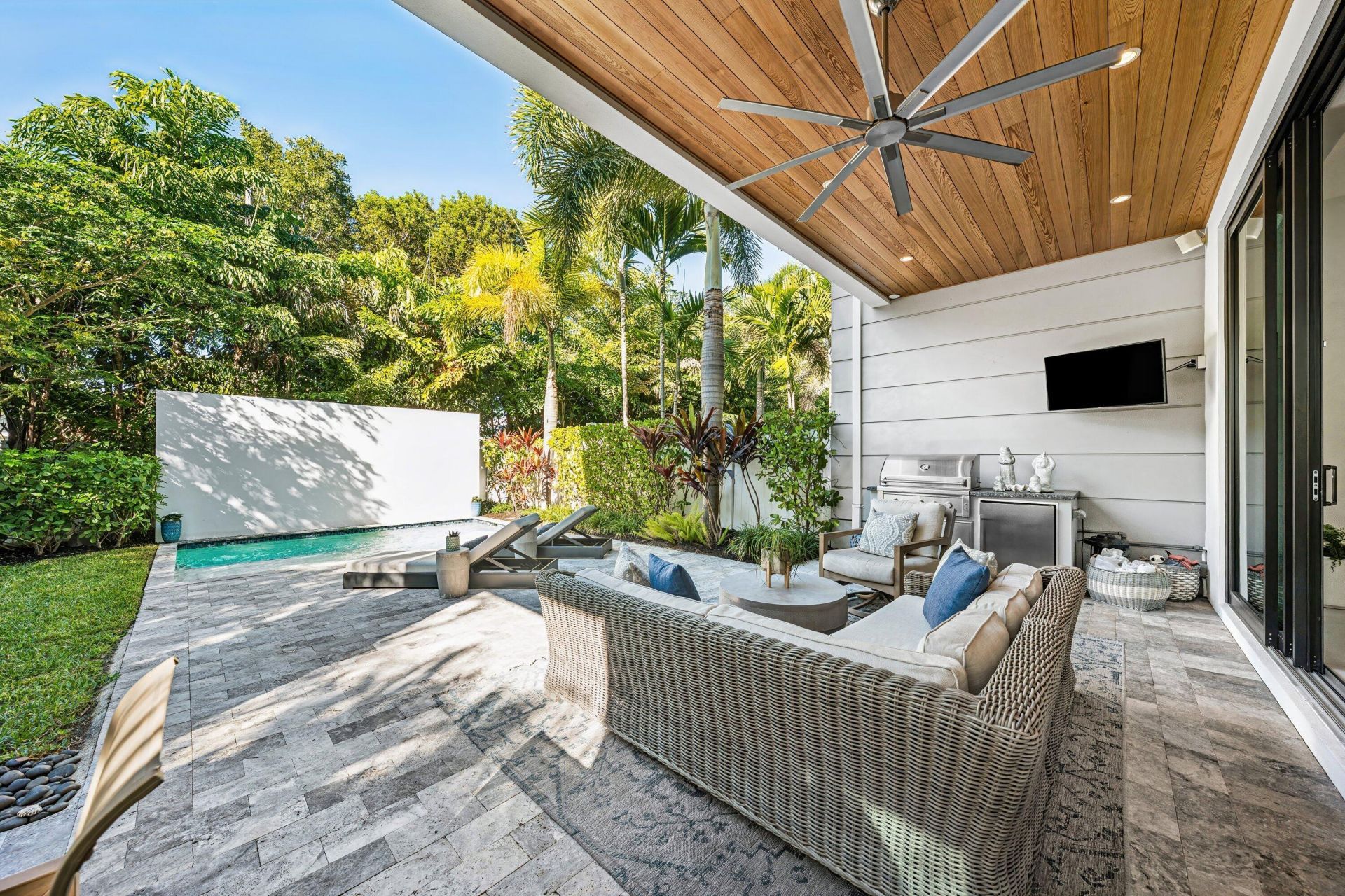 820 NE 7th Avenue, Delray Beach, FL 33483 Photo