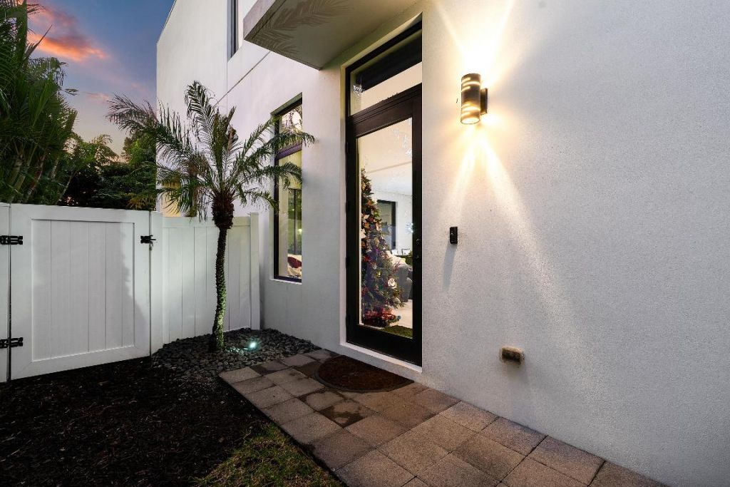 820 NE 7th Avenue, Delray Beach, FL 33483 Photo