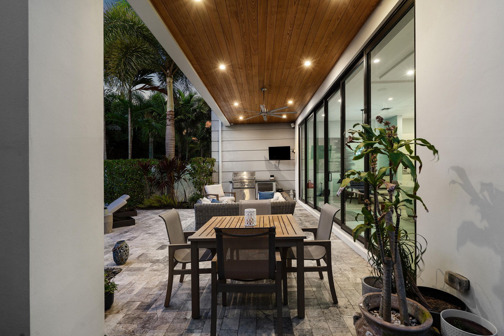 820 NE 7th Avenue, Delray Beach, FL 33483 Photo