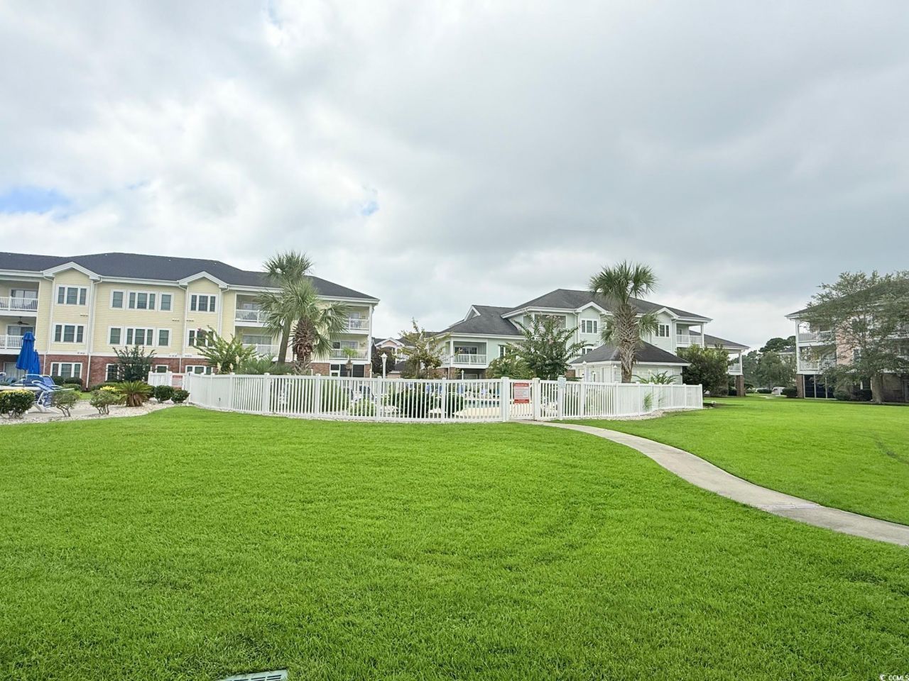 4860 Carnation Circle Photo 28