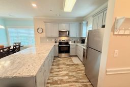 4860 Carnation Circle photo 4