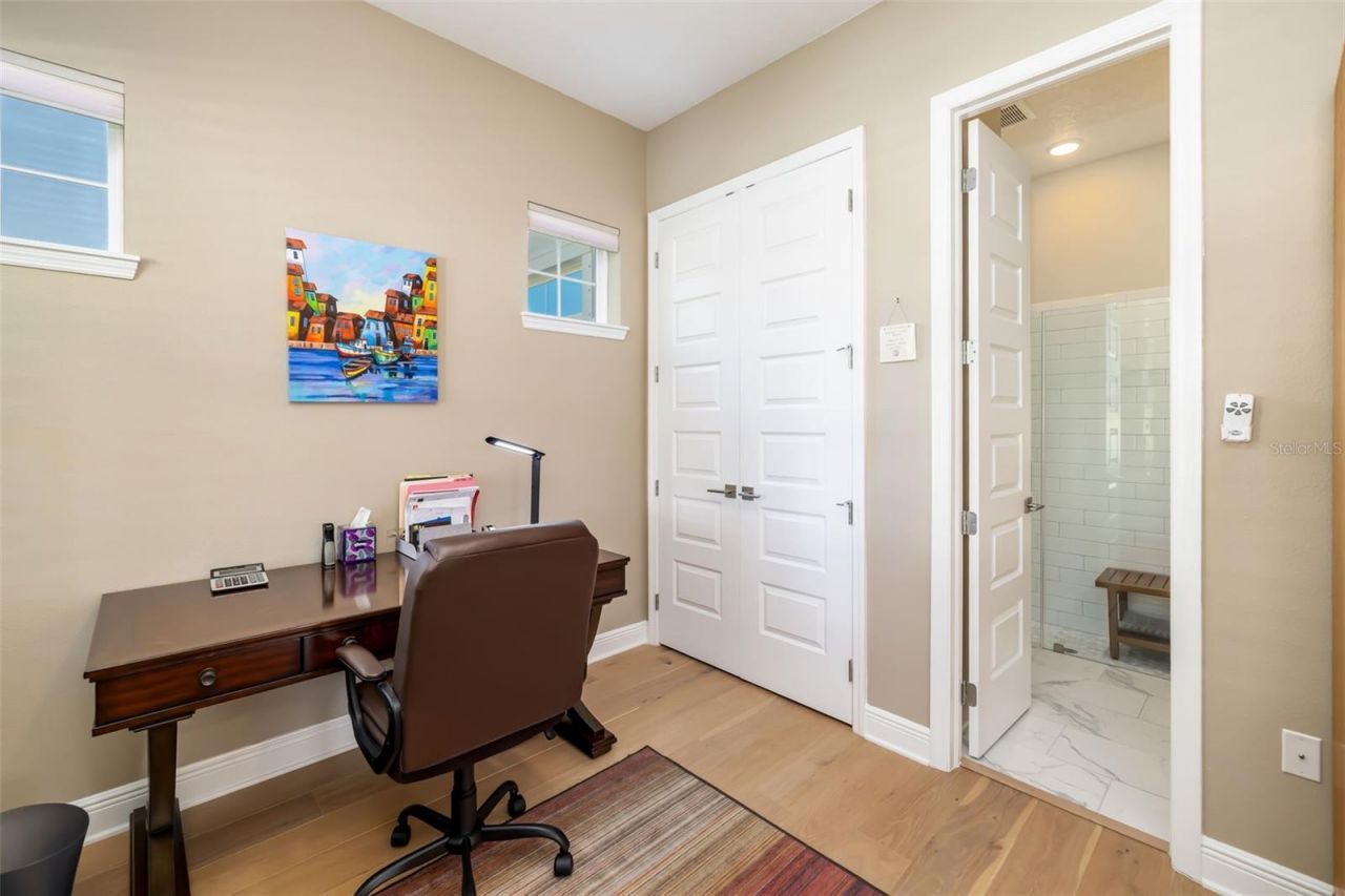 2576 Wood Street, Sarasota, FL 34237 Photo