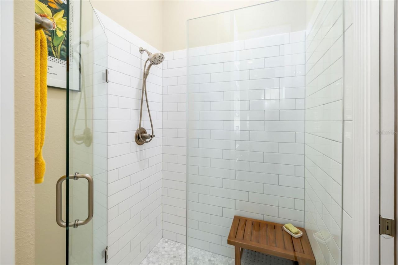 2576 Wood Street, Sarasota, FL 34237 Photo