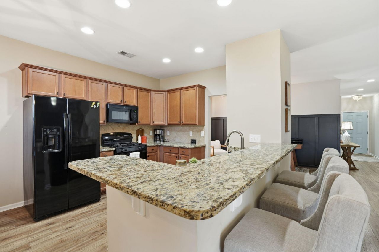 9672 Spencer Woods Road Photo 12