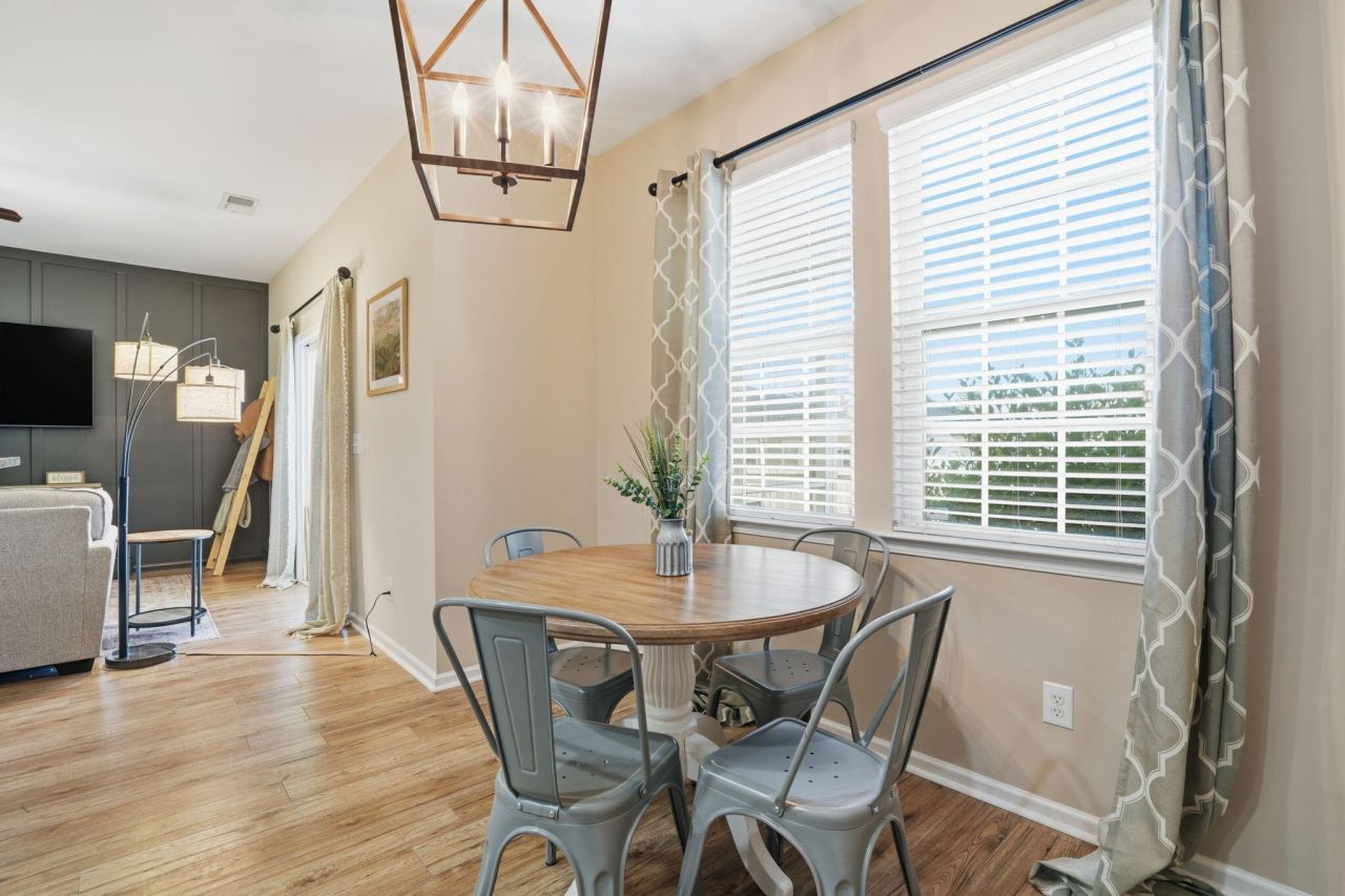 9672 Spencer Woods Road Photo 15