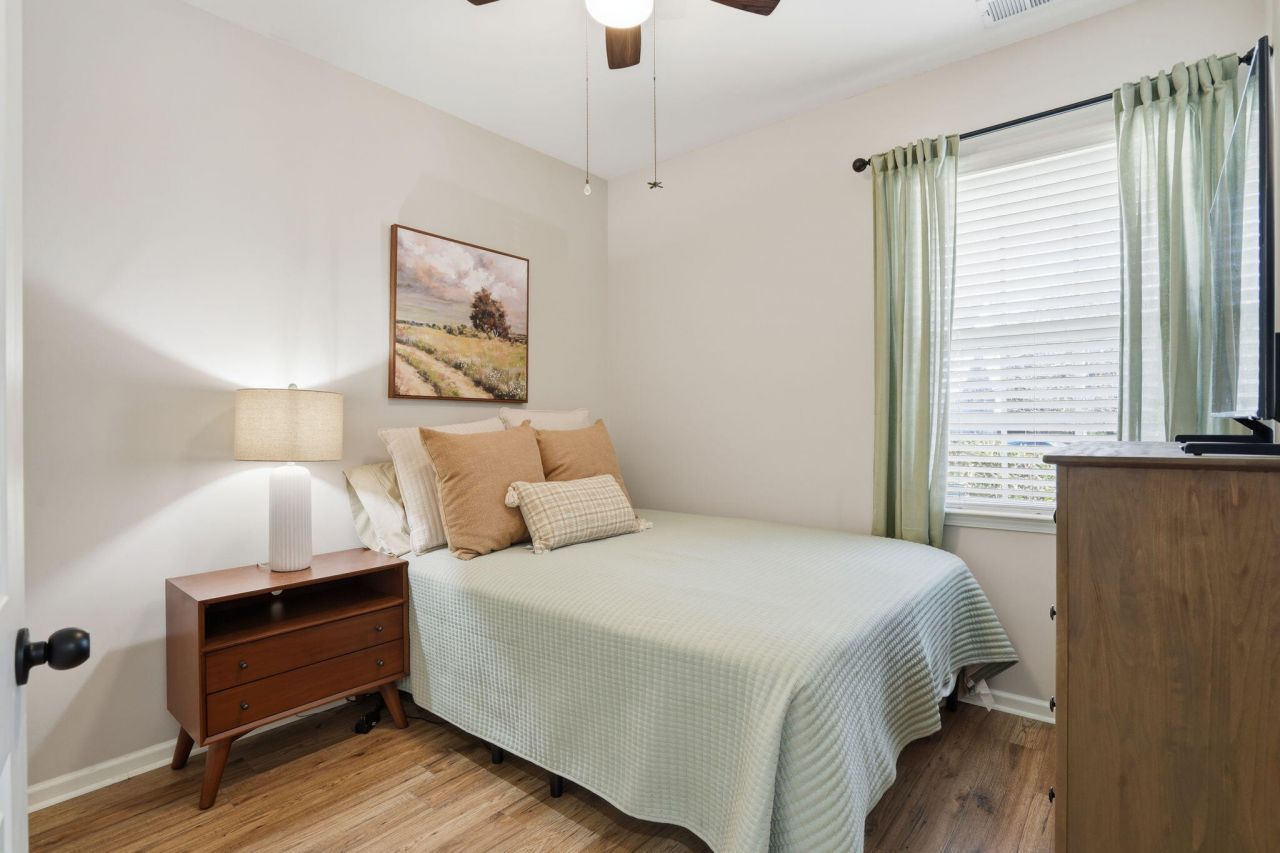 9672 Spencer Woods Road Photo 17