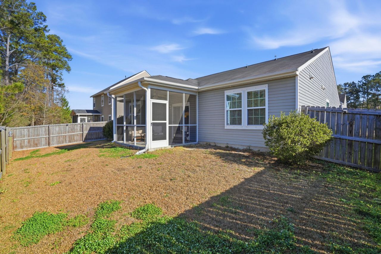 9672 Spencer Woods Road Photo 27