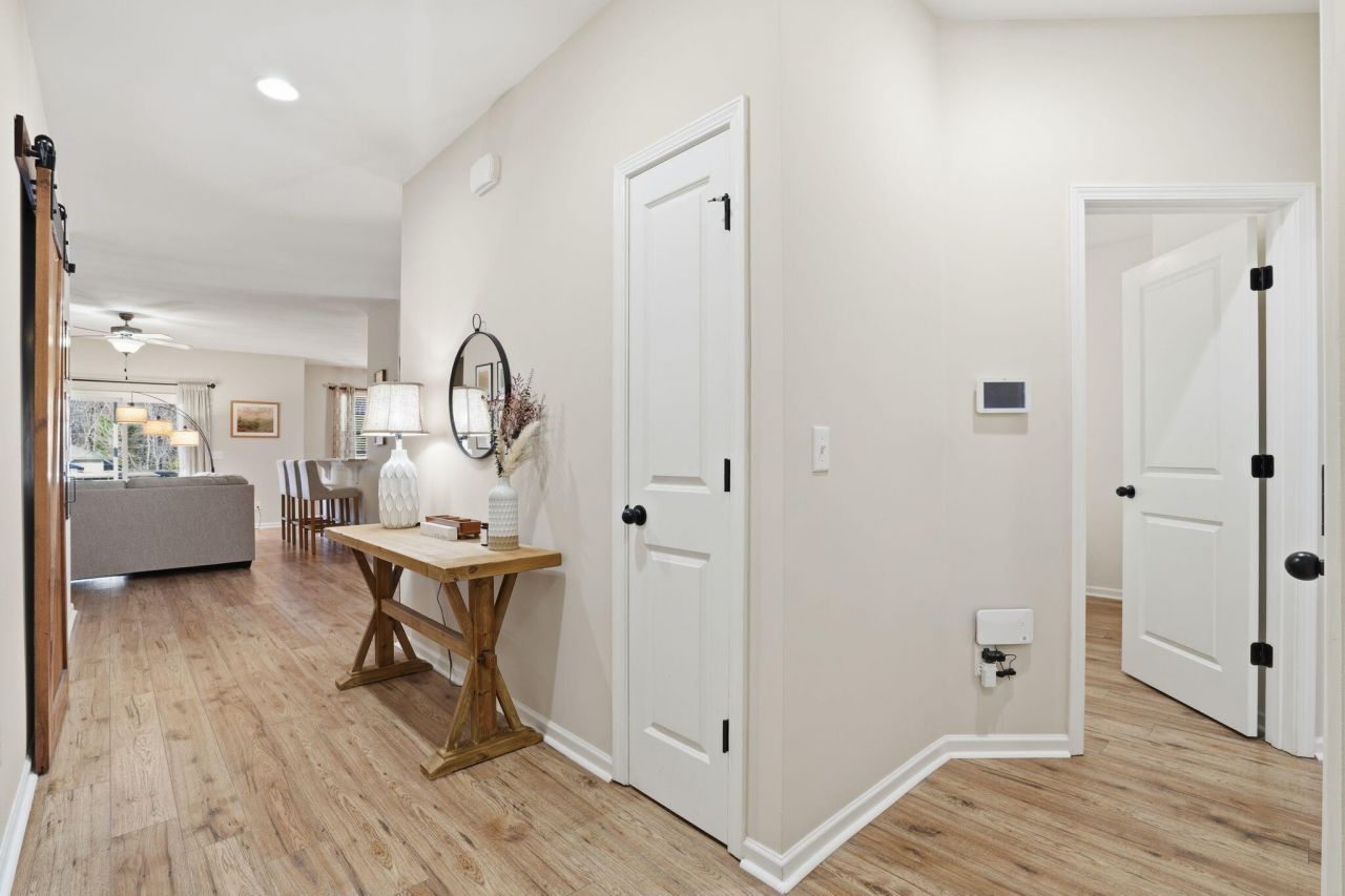 9672 Spencer Woods Road Photo 7