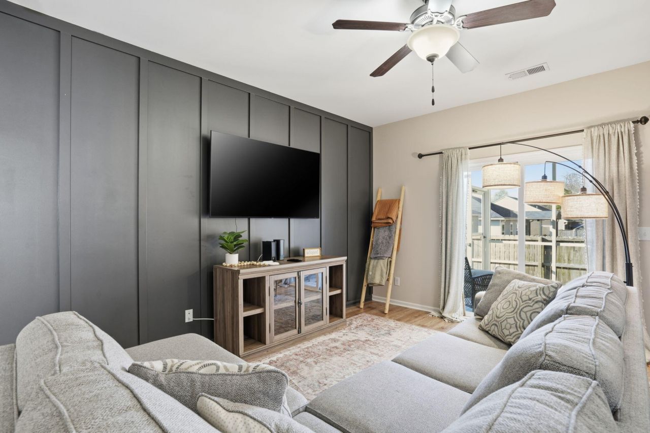 9672 Spencer Woods Road Photo 9