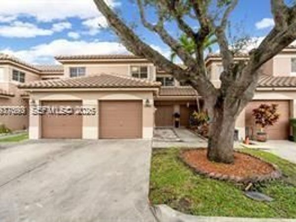 2394 NW 97th Way, Unit 2394, Pembroke Pines, FL 33024