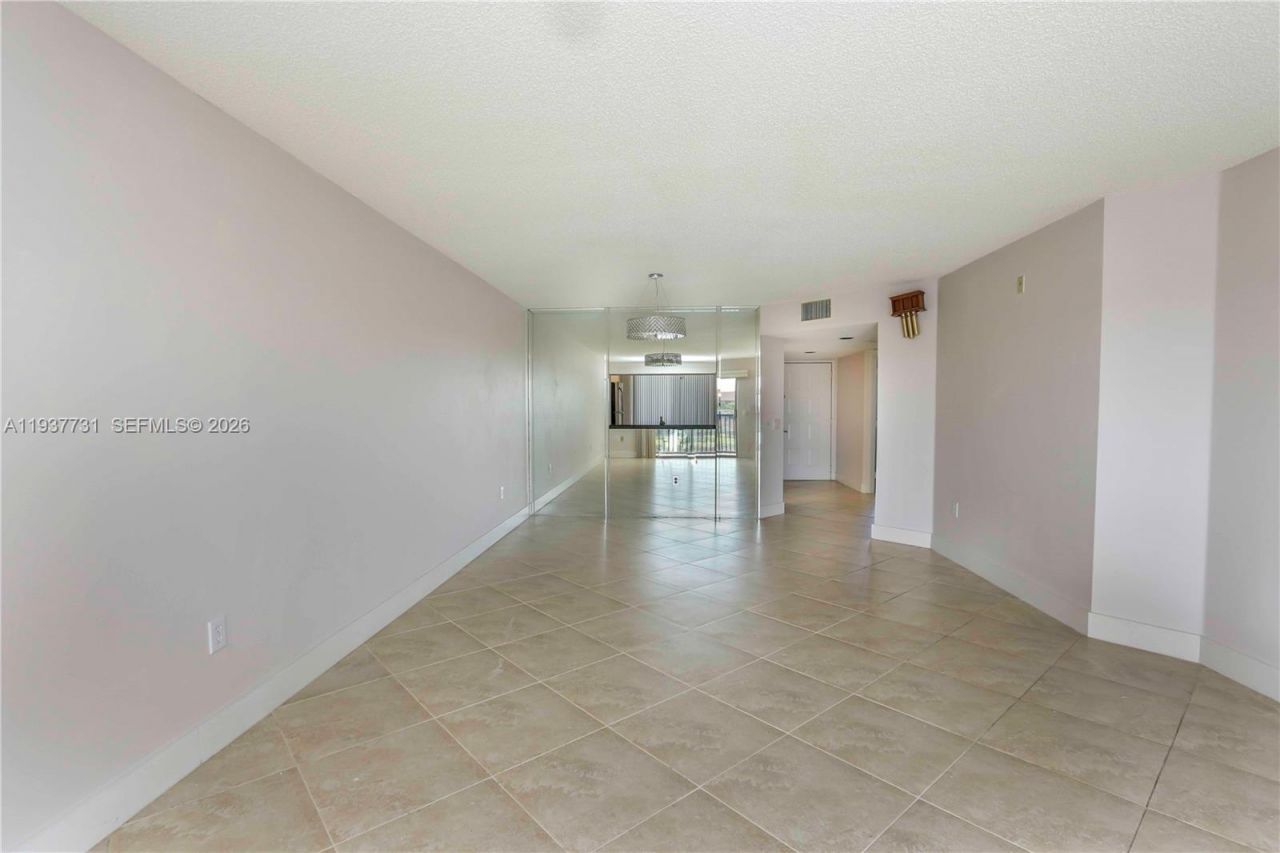 850 SW 138th Ave , Unit 409D, Pembroke Pines, FL 33027 Photo
